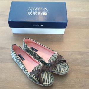 EUC Sperry Skipper Tan Zebra Sequin